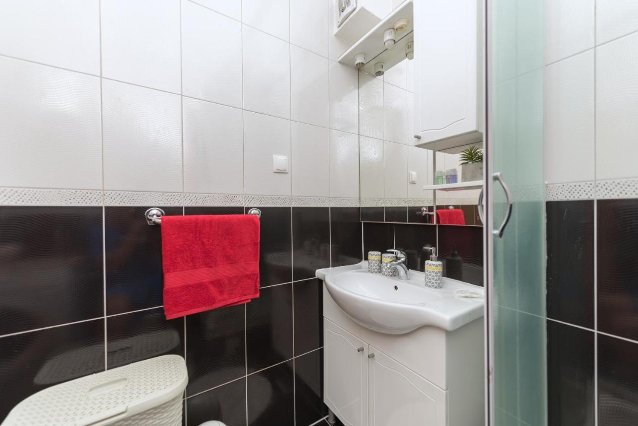 Apartment Alen Макарська Екстер'єр фото